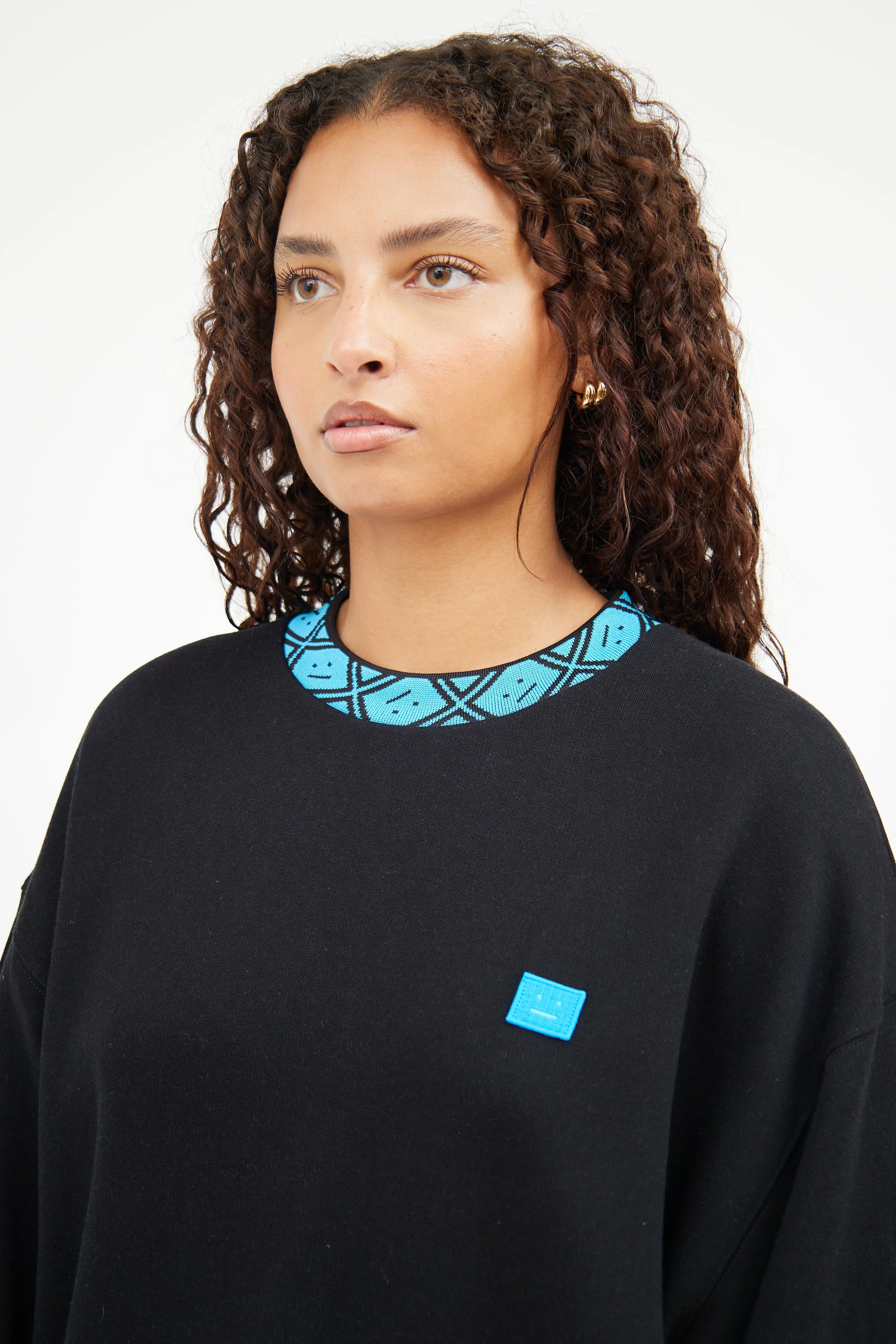 Black & Blue Face Crewneck Top